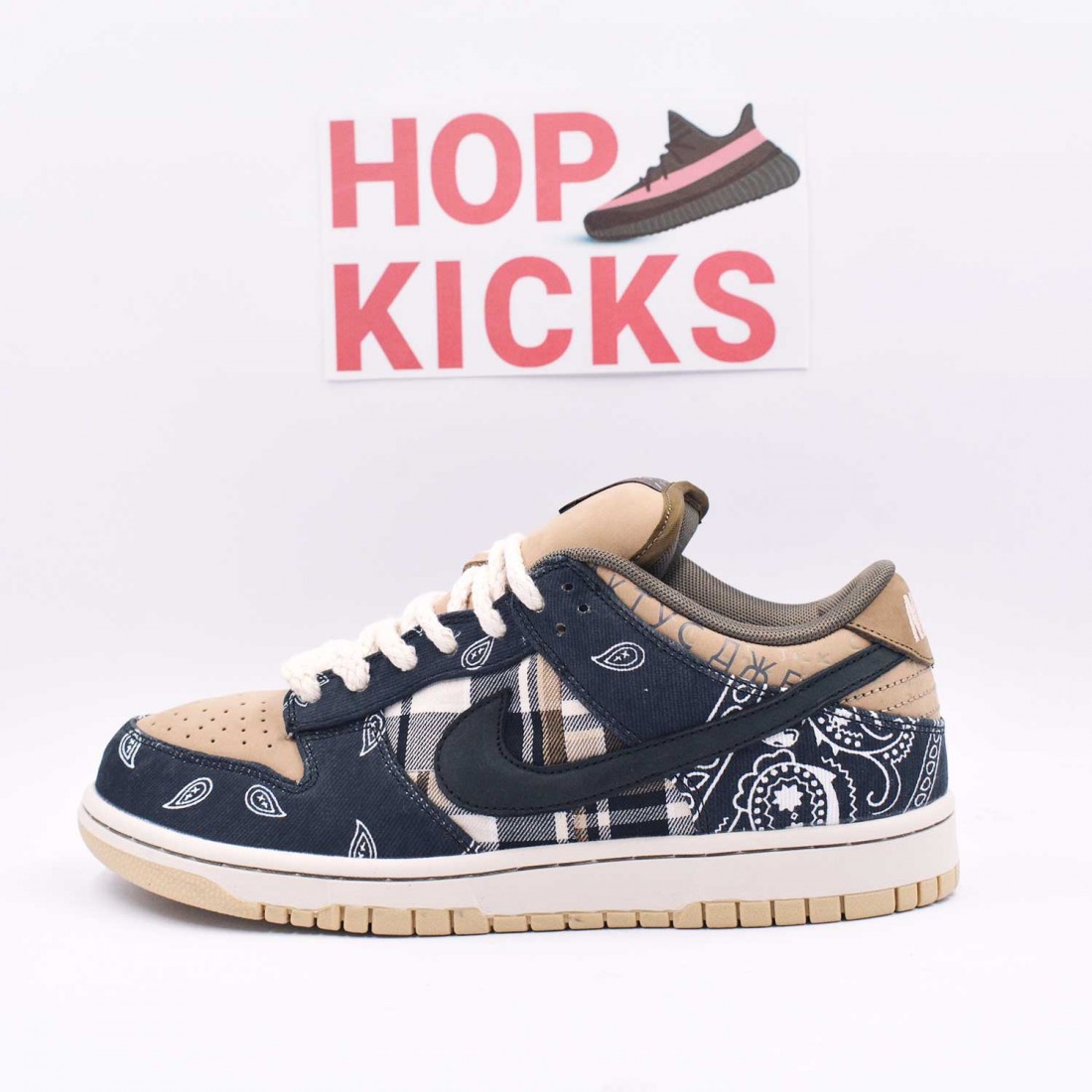 travis scott x dunks